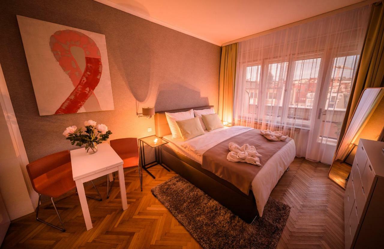 Michal&Michael'S Central Apartments Praha Exteriér fotografie